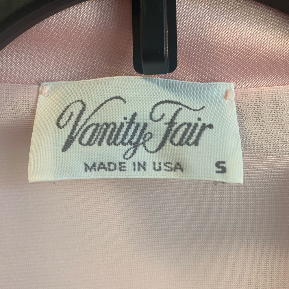 Vanity Fair Short Pink Robe - Picture 3 of 6
